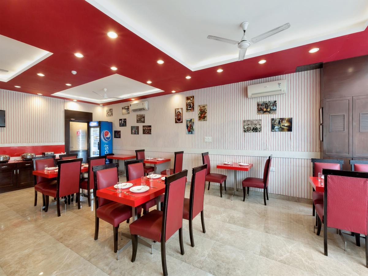 Oyo 9841 The Vivir 1 Hotell Noida Eksteriør bilde