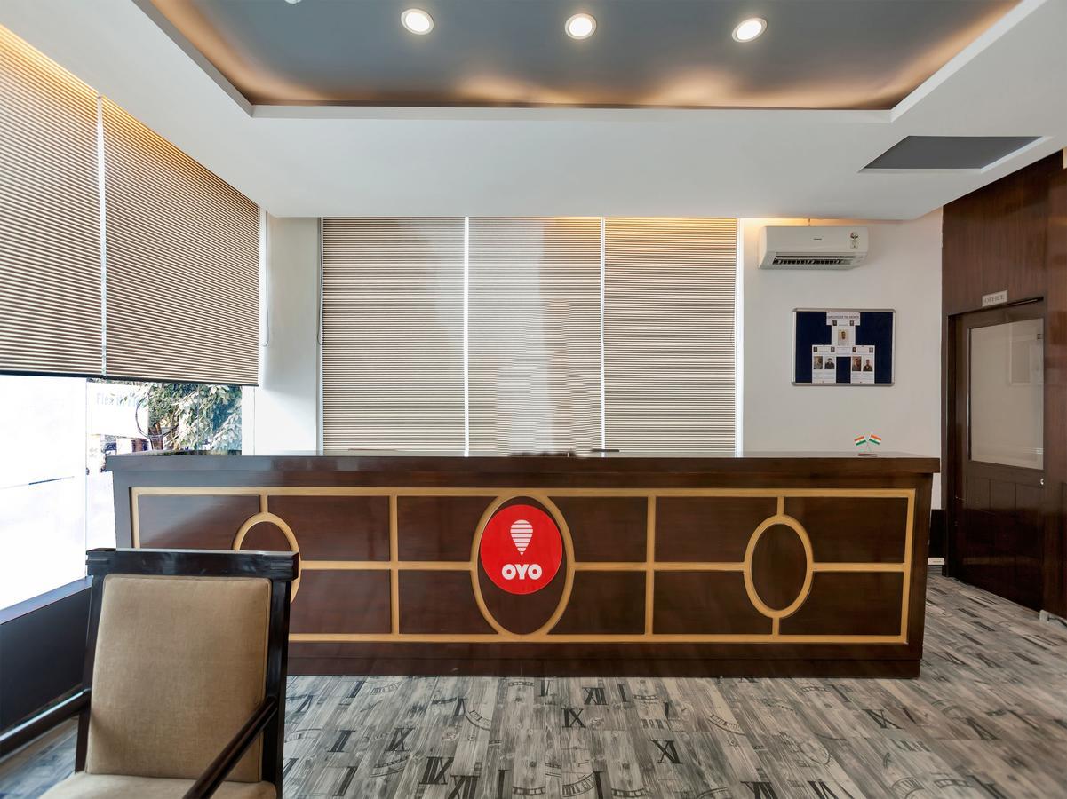Oyo 9841 The Vivir 1 Hotell Noida Eksteriør bilde