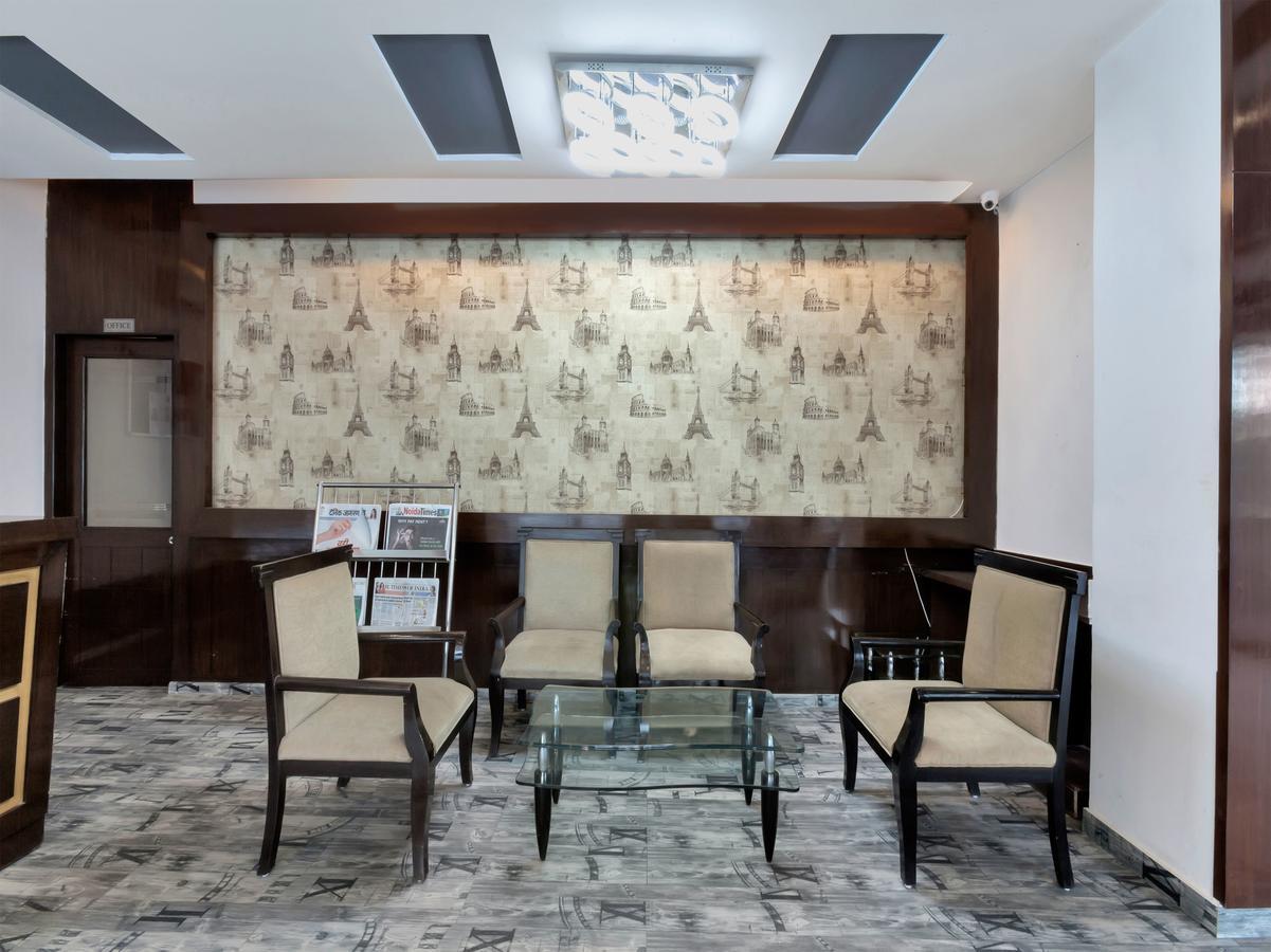 Oyo 9841 The Vivir 1 Hotell Noida Eksteriør bilde