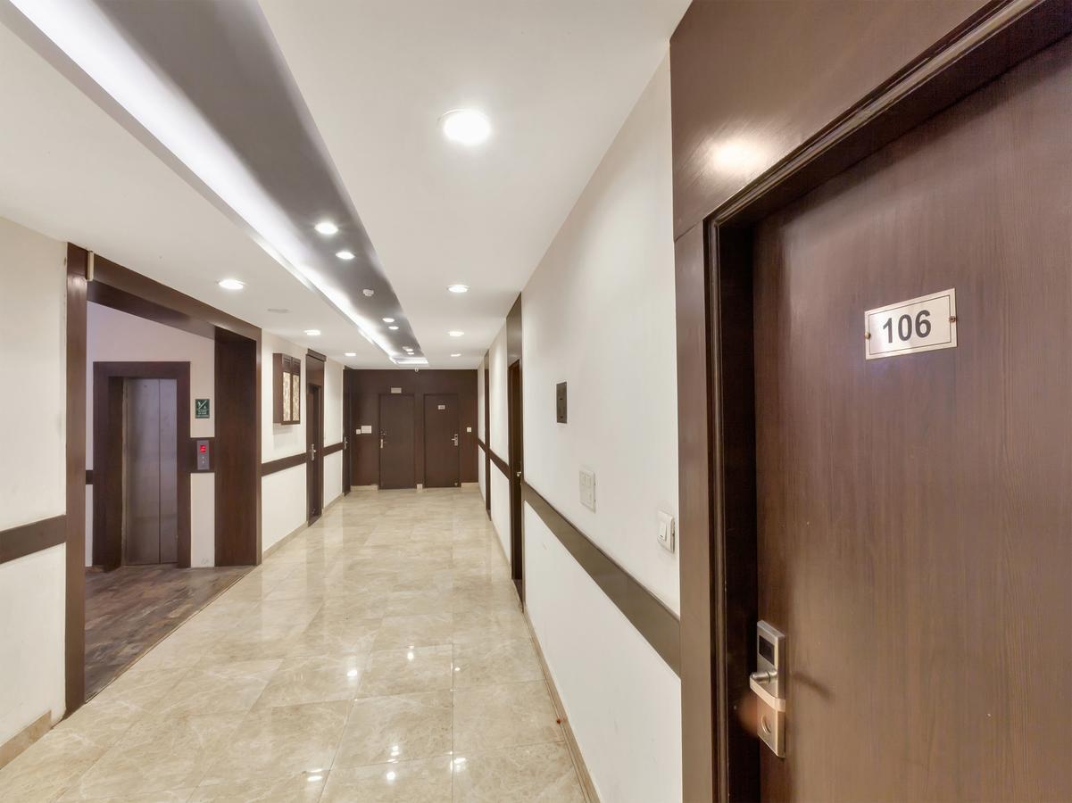 Oyo 9841 The Vivir 1 Hotell Noida Eksteriør bilde