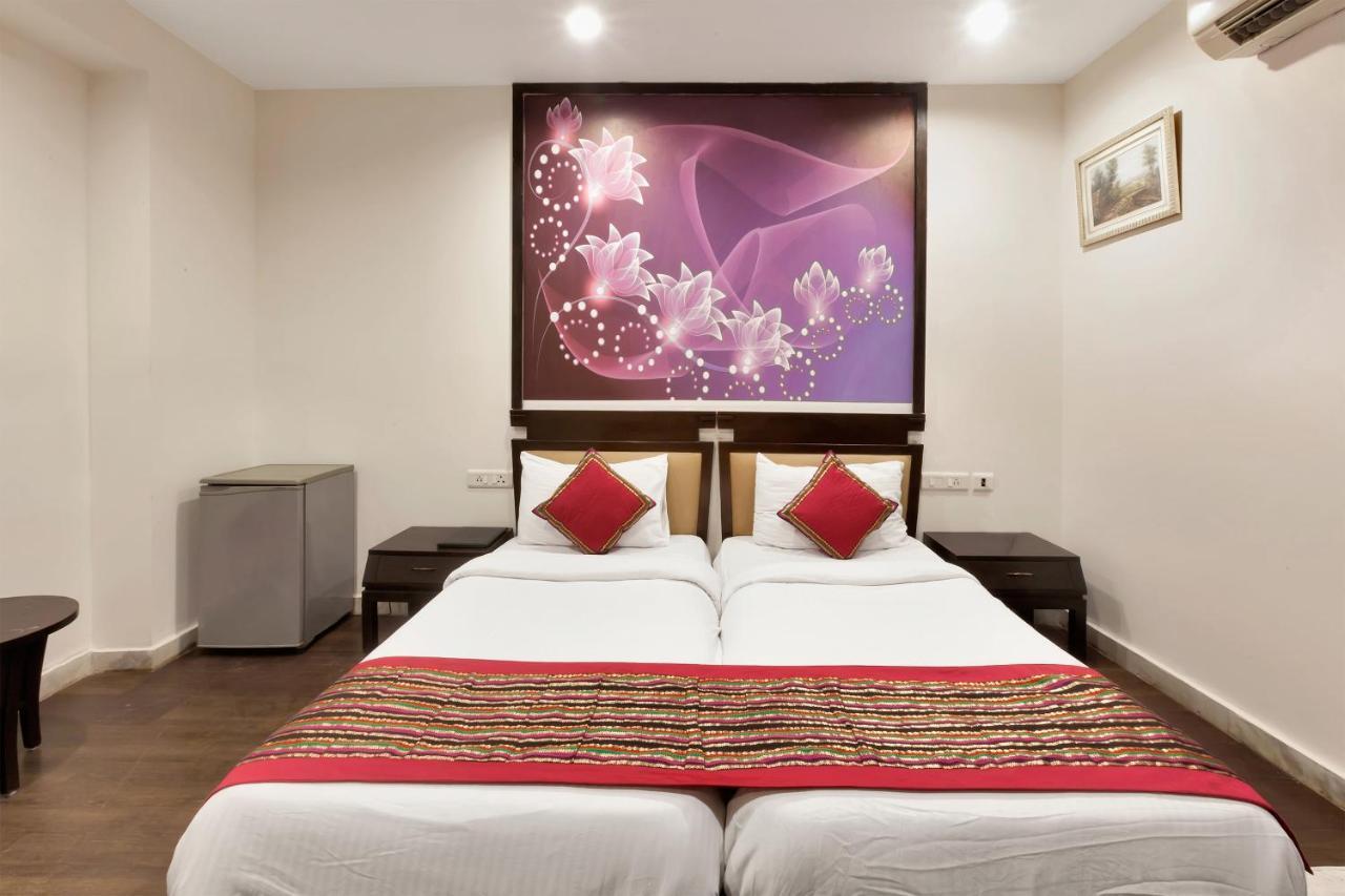 Oyo 9841 The Vivir 1 Hotell Noida Eksteriør bilde