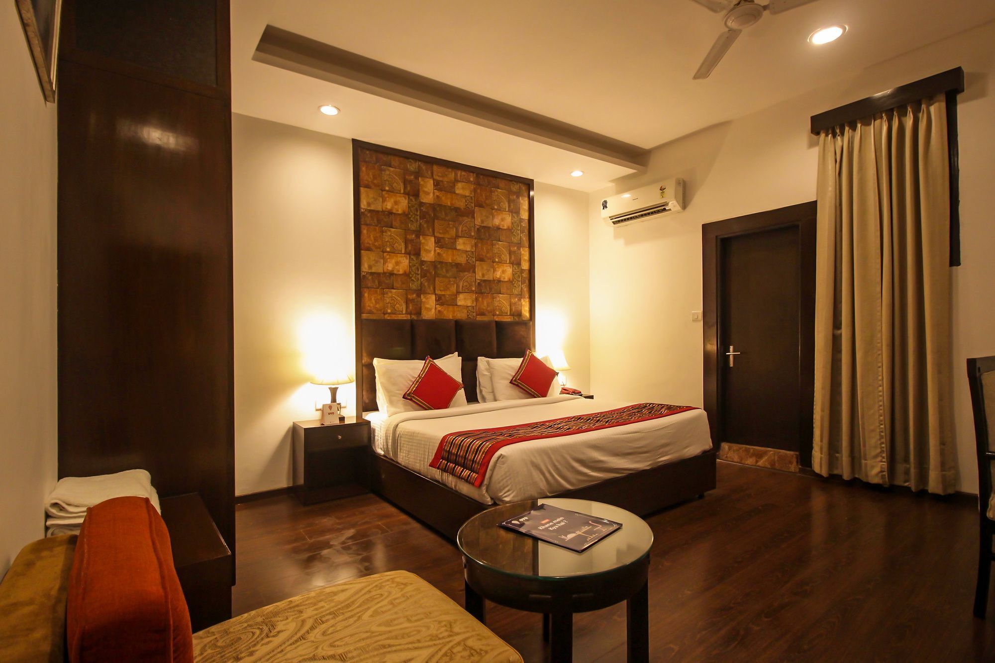Oyo 9841 The Vivir 1 Hotell Noida Eksteriør bilde