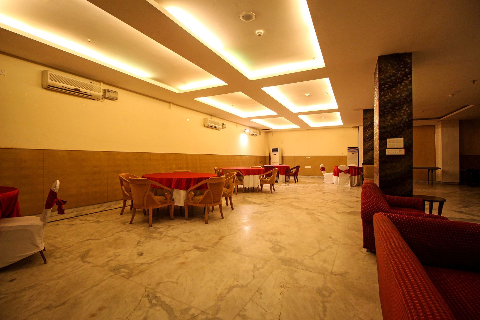 Oyo 9841 The Vivir 1 Hotell Noida Eksteriør bilde